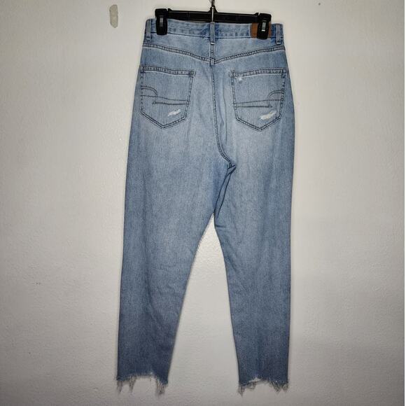 American Eagle High Rise Curvy Mom Jean in Light Repair Distressed - Picture 3 of 8
